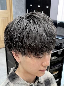 フォンド 津田沼(fond.) シャドウパーマ/スパイキーショート/ブルーブラック/津田沼