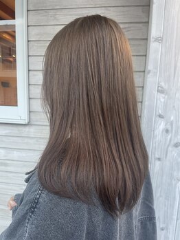 ブルーム(bluem)の写真/カラー検定取得スタイリスト在籍☆髪質やダメージに合わせた提案で、あなただけの色味に♪