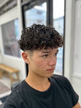 ラフカッターズ 立川駅南口店 カーリーヘア＜立川/スキンフェード/アイロンパーマ/濡れパン＞
