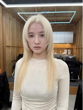 リリック(LYLICK) 抜きっぱなしブロンド