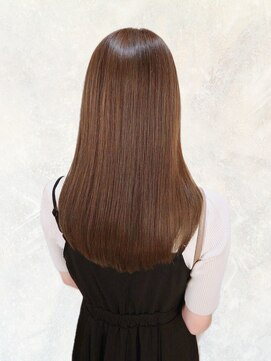 ニクス フリー ウエストバーン(nix free WB) 冬の透明感◎小顔ショコラアッシュ×髪質改善白髪染ロング