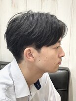 ヨシザワインク プレミアム 横浜 桜木町店(YOSHIZAWA Inc. PREMIUM) メンズツーブロックセンターパートアップバングスタイル