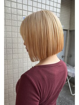 イツモノトコロ(kami to zakka) 【イツモノトコロ】ミニボブ×ブロンドカラー