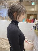丸み低め10代20代30代ハイトーンボブっぽショートヘア