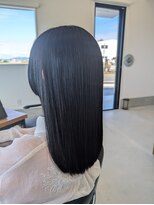オーオ(OOO) 美髪ストレート×ちょい姫カット