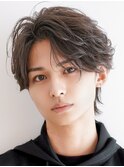 スーツ短髪ツーブロック束感モテる黒髪シークレットパーマ流行