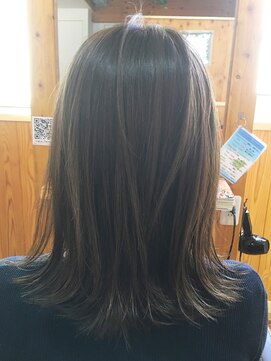 ララテラス(LaLa Terrace) ～LaLa Terrace流～カーキブルージュ×外はねミディ