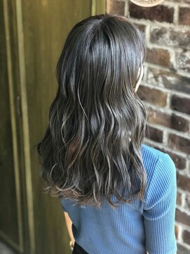 エイミー(Aimee) Aimee イノセントグレージュ×ラフウェーブ