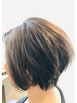 クロムヘアー(CHROME HAIR) ショートボブ