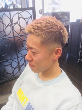 ヒロザバーバー(HIRO THE BARBER) フェードカット