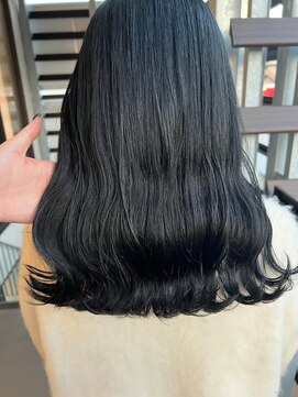 テラスヘアラボ 新潟駅南(TERRACEhairLab.) 【艶髪王道ブルーブラック】