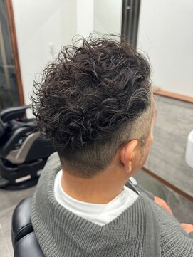 エイト(AITE) マッシュパーマ/ウルフ/アッシュブラック/カルマパーマ/川口15