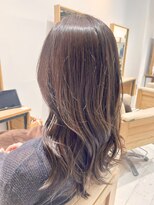 透明感アッシュブラウン