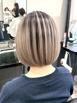 シエラ 心斎橋(CIERA.)&nbsp;外ハネボブ美髪ワイドバングショートレイヤーボブ