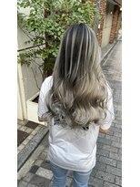 ヘアビューティースタジオ ラルガ(Hair beauty studio Raruga)&nbsp;ハイライトカラー