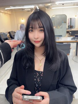 エクラ(ECLAT) 抜け感シルキーブラック×ミディアムレイヤー