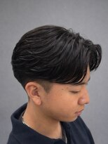 ガウディ 池袋店(Gaudi)&nbsp;《清潔感溢れるフェザーパーマ》センターパート