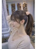 顔まわりでつくる大人可愛いヘア