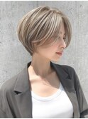 イメチェンヘアスタイル 、ピンクベージュ、クールショート