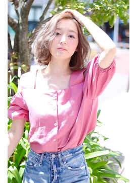 アーレル(Arlel) ☆Arlel 池袋☆透け感のあるラベンダーカラーのウェーブボブ