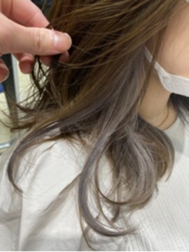 ヴィヴィッド(VIV ID) インナー×グレージュ