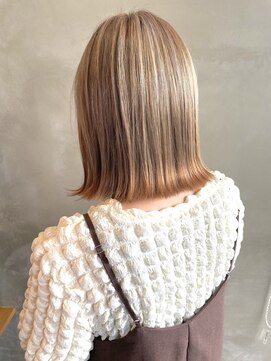 ルプラス(le place.) ハイトーンベージュ