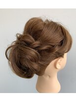 アヴソリューク(Absoluk)&nbsp;ツイストアレンジシニヨン