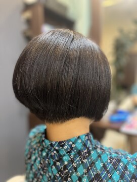 エイチアンドシーヘア(H&C HAIR) グラボブショート