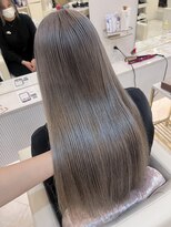 シャルム バイ アローズ 久留米店(CHARM BY AROSE)&nbsp;大人可愛い透明感立体感グレージュ