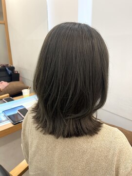  リュクスバトーバイトリコ 船橋南口店(Luxe BATEAU by tricot) オリーブ/レイヤーミディ