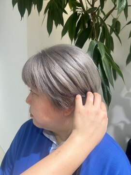 アーティ(aaty) グレーカラー