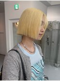 ブロンド/抜きっぱなし/ミニボブ/ブリーチ