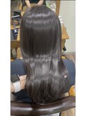 今っぽい柔らかいオリーブグレージュ Sac.一澤幸奈