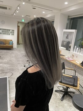 カラ 京都河原町(Kala) ハイライトバレイヤージュダブルカラーケアブリーチ20代30代40代