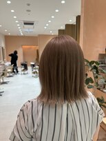 トリコ アヴェダ ららテラス北綾瀬(tricot AVEDA)&nbsp;切りっぱなしボブ/ボブ/ダブルカラー/ブリーチ/ピンクベージュ