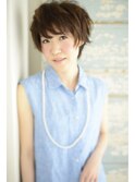 elfoのポイントパーマでカジュアルショート