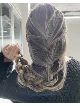 レディアル 大宮(REDEAL) 【REDEAL大宮】エアータッチバレイヤージュ[ハイライトメッシュ]