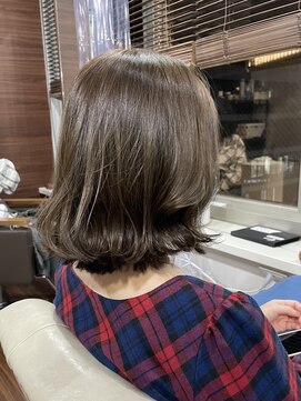 アンビエンテ(ambiente) 透明感 ロングボブ お洒落大人女子【坂根】