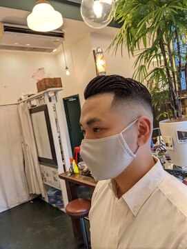 ヴィクターサルーンケイ(VICTOR SALOON K) ハイスキンフェードスタイル