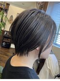 ショートボブ
