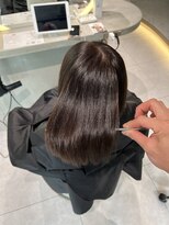 ロンドメリア 天神大名店(Lond Melia)&nbsp;★グレージュカラー斜めバングデザインカラーシルキー ベージュ