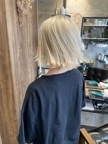 ラル(Lull)&nbsp;【ぱつっとボブ×ホワイトブロンドカラー】ケアブリーチ/個室