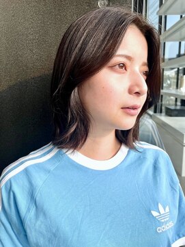 セル(CELL) ブリーチなし アッシュグレー くびれヘア ワンレンボブ