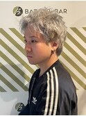 動きある無造作パーマ×クールなシルバーカラー ブリーチ#1
