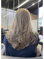 シエンゴールド(CIEN gold)&nbsp;レイヤーカット/ワンカールレイヤー/グレージュ#浜松駅#カラー