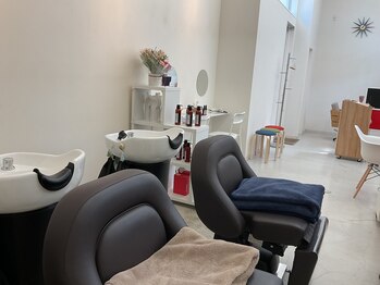 髪質改善する白髪染め専門店ツヤイロ鶴岡大山店