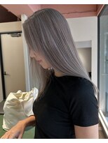 ロンドウェグ(RONND weg)&nbsp;色落ちまで綺麗なホワイトシルバー