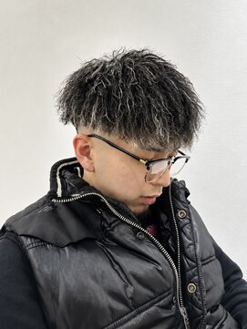 ルーストデラックス 京都河原町三条(ROOST dx) MEN’S HAIR/波巻ツイストスパイラル/フェザーパーマ/京都河原町