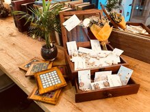 カラーやパーマなどの空いているお時間はお店を『歩いて楽しめる』サロンへ♪