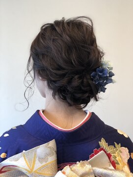 編み込みヘアアレンジ